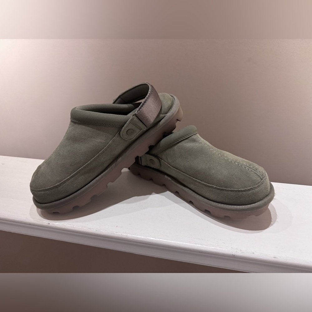 Tizzey clogs from Koolaburra By UGG